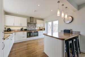 Kitchen- click for photo gallery